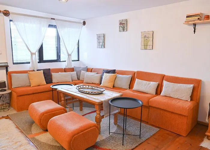 Apartment 4 Bdr House Monument Of Culture & Architecture By Flat Mаnаger *