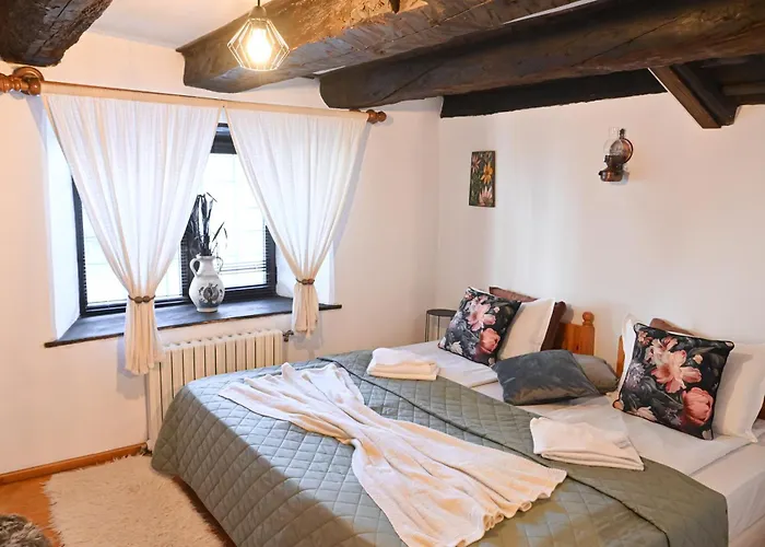 Apartment 4 Bdr House Monument Of Culture & Architecture By Flat Mаnаger Bansko