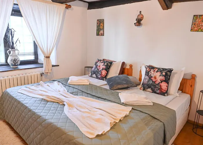 4 Bdr House Monument Of Culture & Architecture By Flat Mаnаger *