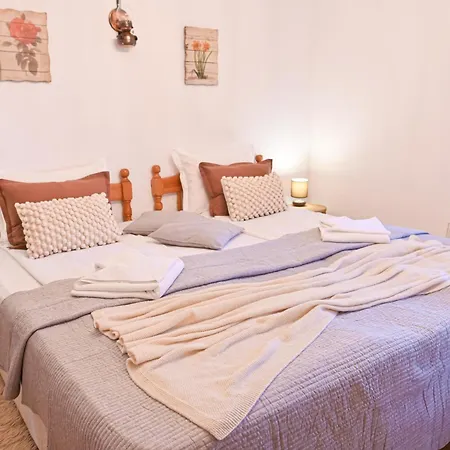 4 Bdr House Monument Of Culture & Architecture By Flat Mаnаger Bansko