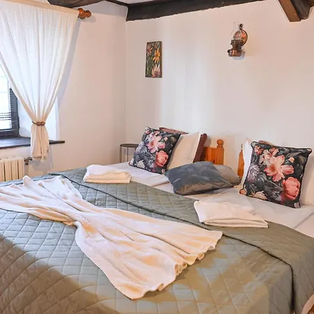 4 Bdr House Monument Of Culture & Architecture By Flat Mаnаger *