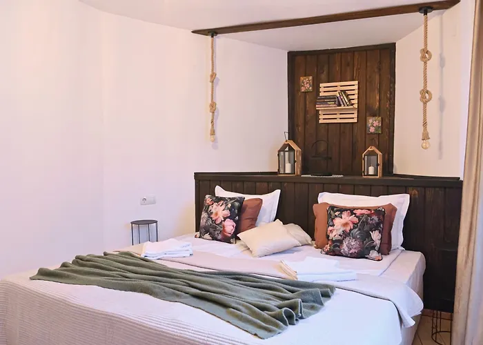 Apartment 4 Bdr House Monument Of Culture & Architecture By Flat Mаnаger