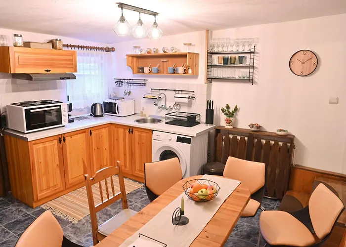 4 Bdr House Monument Of Culture & Architecture By Flat Mаnаger Apartment Bansko