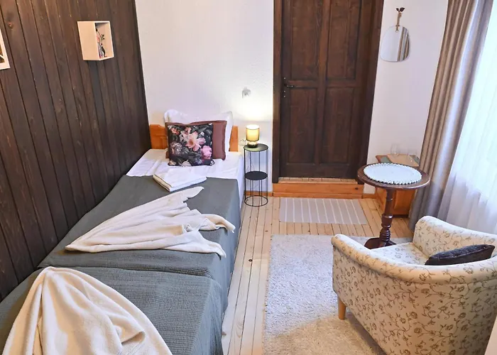 4 Bdr House Monument Of Culture & Architecture By Flat Mаnаger Apartment *