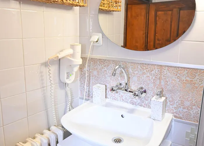 Апартамент 4 Bdr House Monument Of Culture & Architecture By Flat Mаnаger Банско