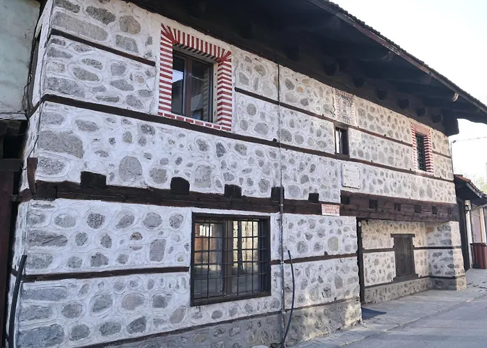 4 Bdr House Monument Of Culture & Architecture By Flat Mаnаger Apartment *